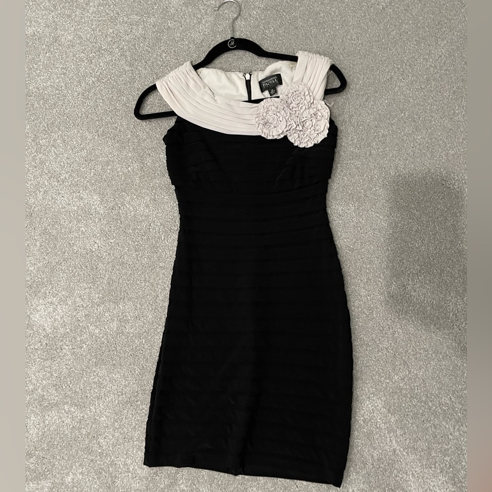 Adrianna Papell formal dress size 2 petite